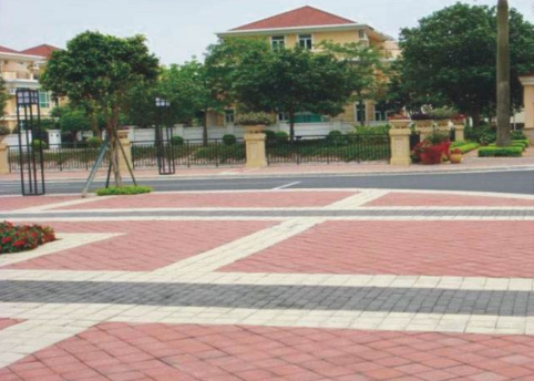 ���е�͸ˮ�u·��